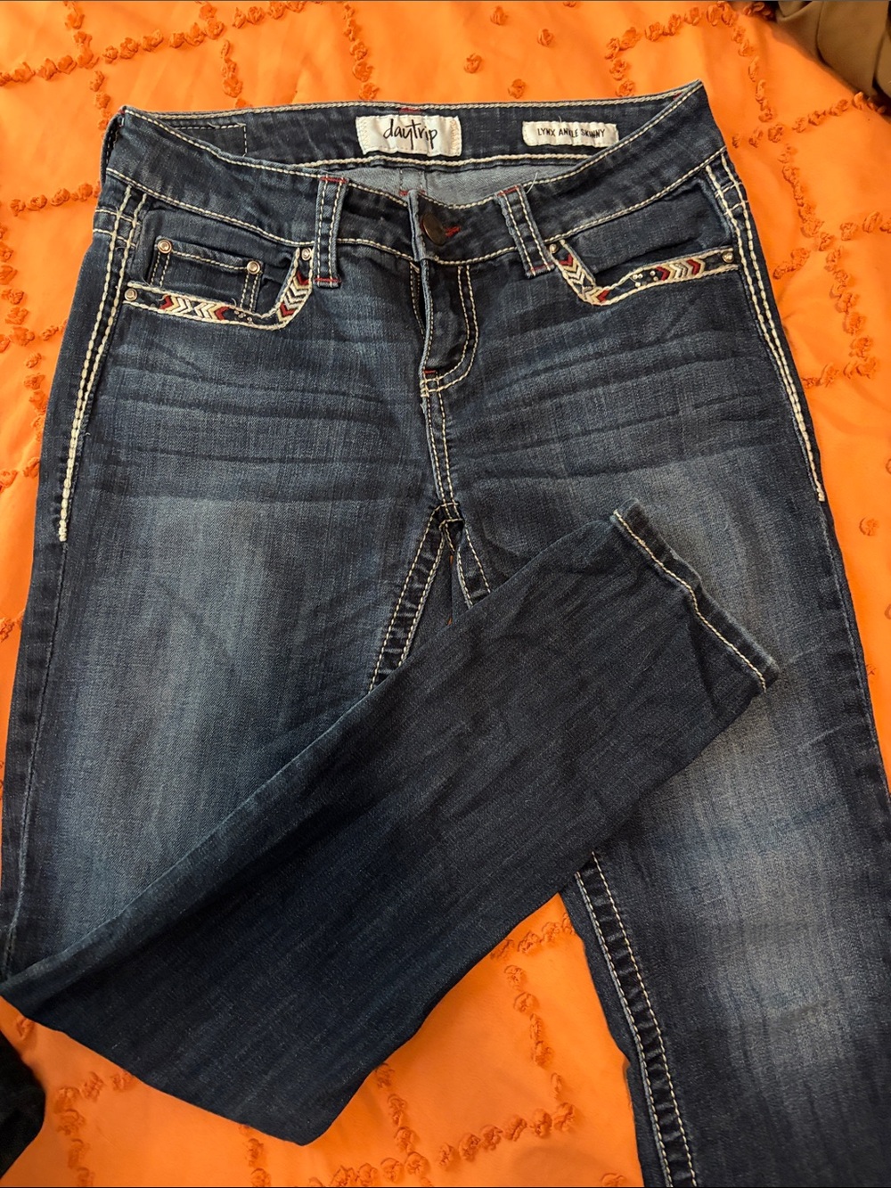 Daytrip Women's Dark Blue Skinny Jeans with Embroidered Pocket Trim